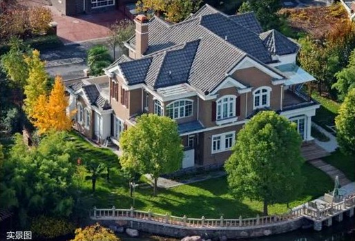 院子愈大，，，愈从容